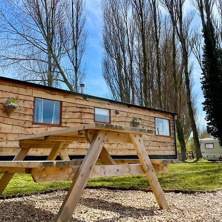 Poplar Lodge Log Caravan Kirkby on Bain Exterior photo